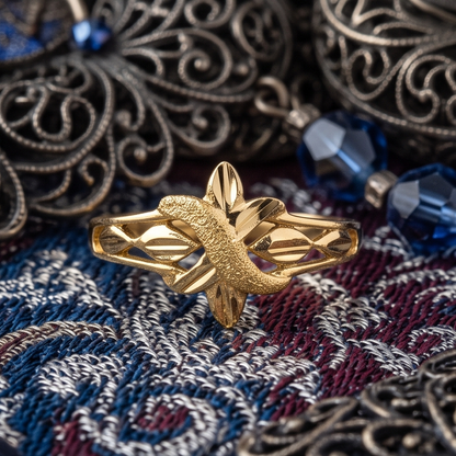 DIVYORO TEXTURED ABSTRACT GOLD RING