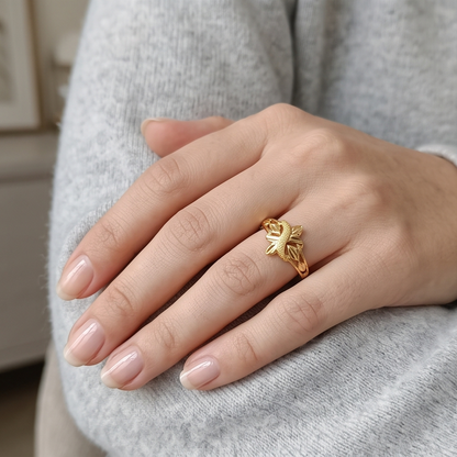 DIVYORO TEXTURED ABSTRACT GOLD RING