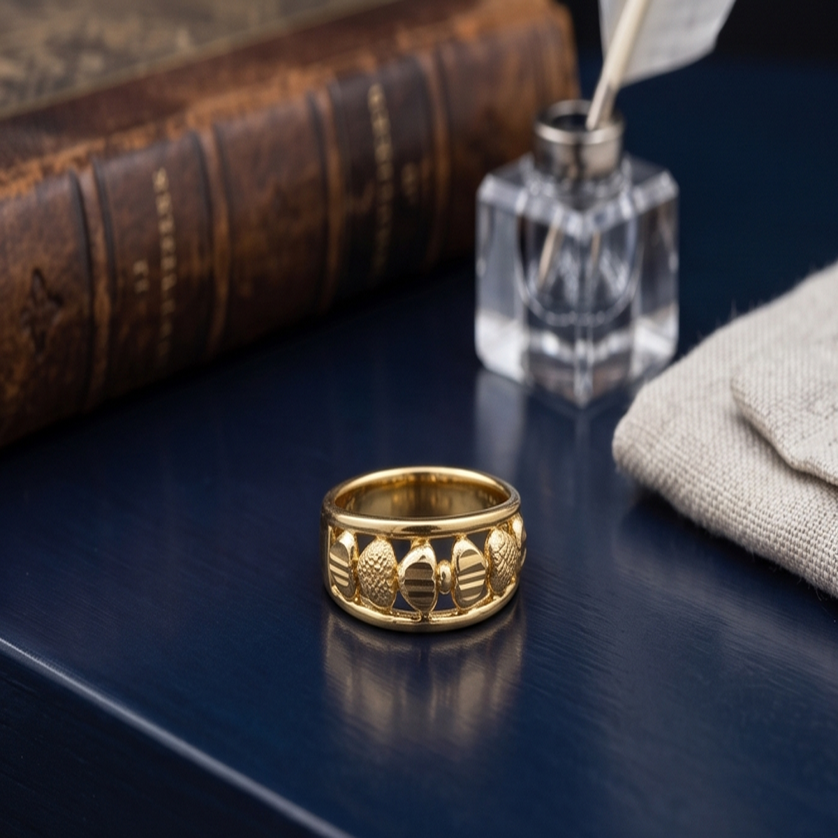 DIVYORO GEOMETRIC LEAF GOLD RING