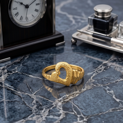 DIVYORO HEART PATTERN GOLD RING