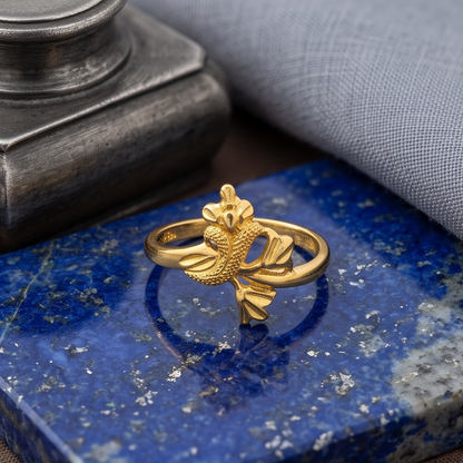 DIVYORO STYLIZED LEAF GOLD RING