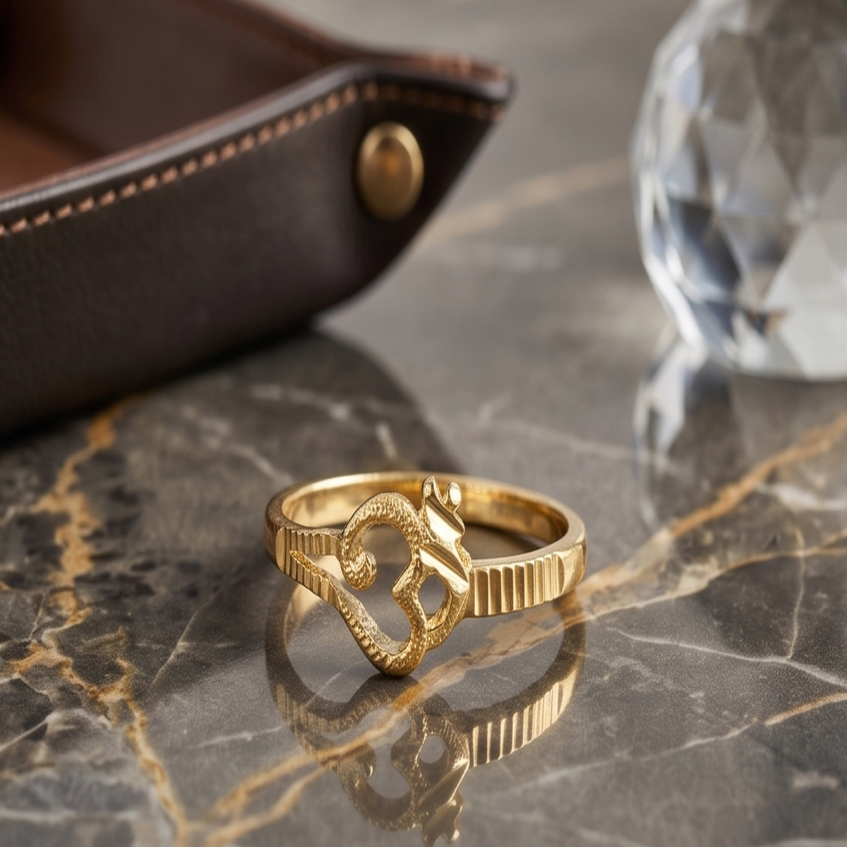 DIVYORO FEMALE OM SYMBOL RING