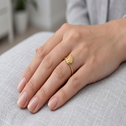 DIVYORO HEART CUTOUT GOLD RING