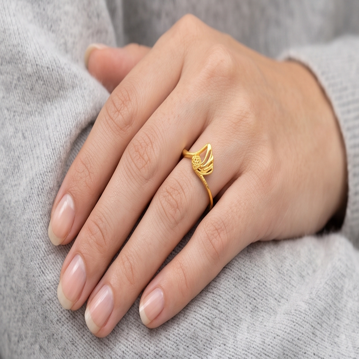 DIVYORO ELABORATE FLORAL GOLD RING