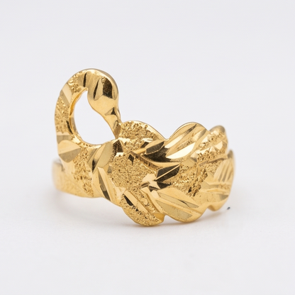 DIVYORO ABSTRACT WAVE GOLD RING