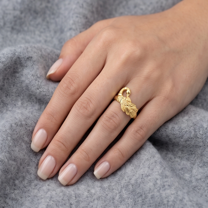 DIVYORO ABSTRACT WAVE GOLD RING