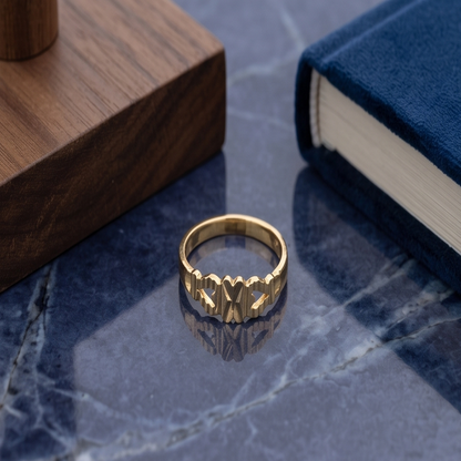 DIVYORO PATTERNED OVAL GOLD RING