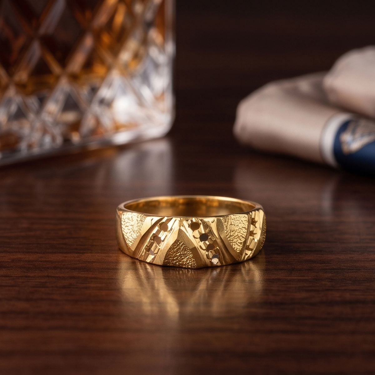 DIVYORO FEMALE TEXTURED CUT-OUT RING