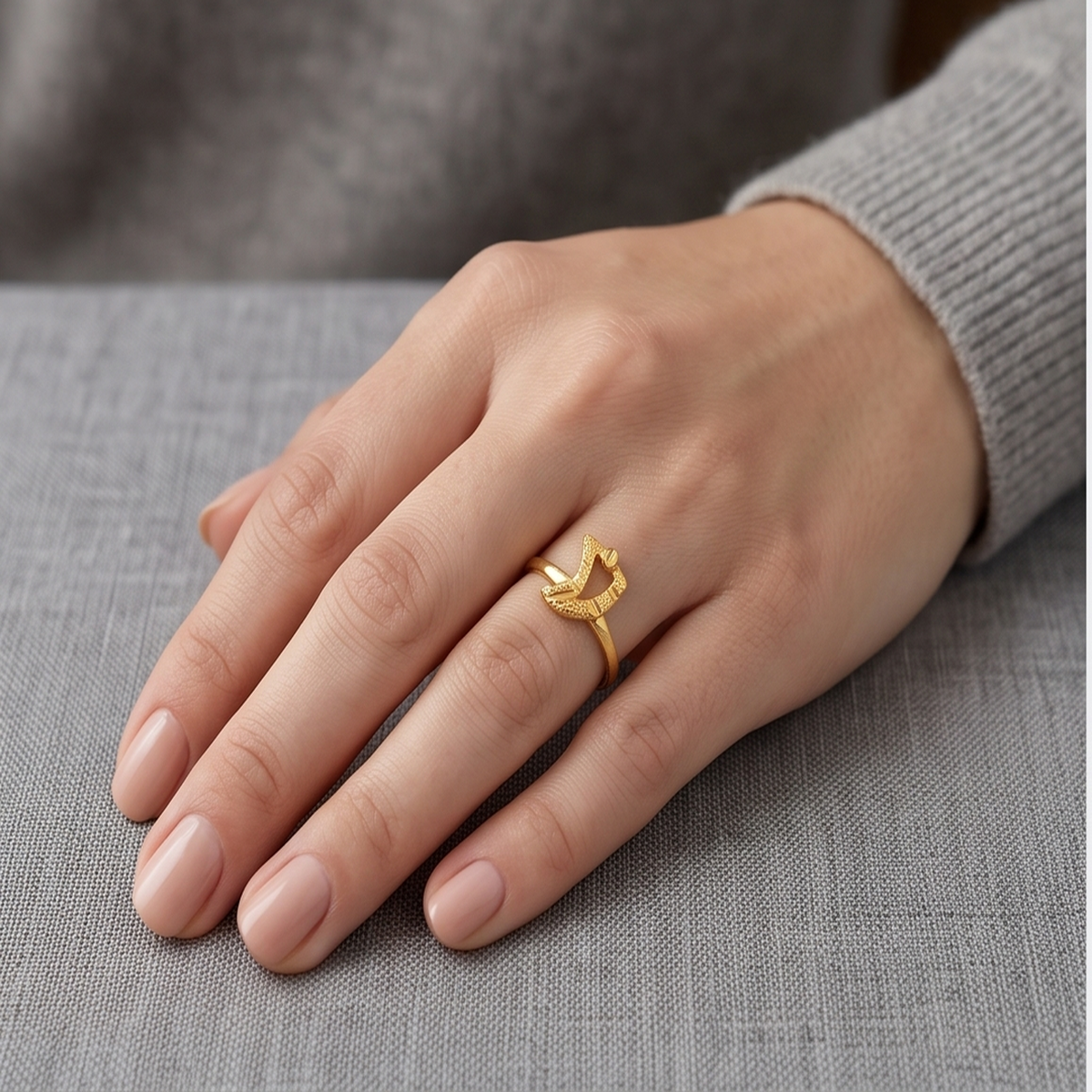 DIVYORO SCROLLWORK GOLD RING