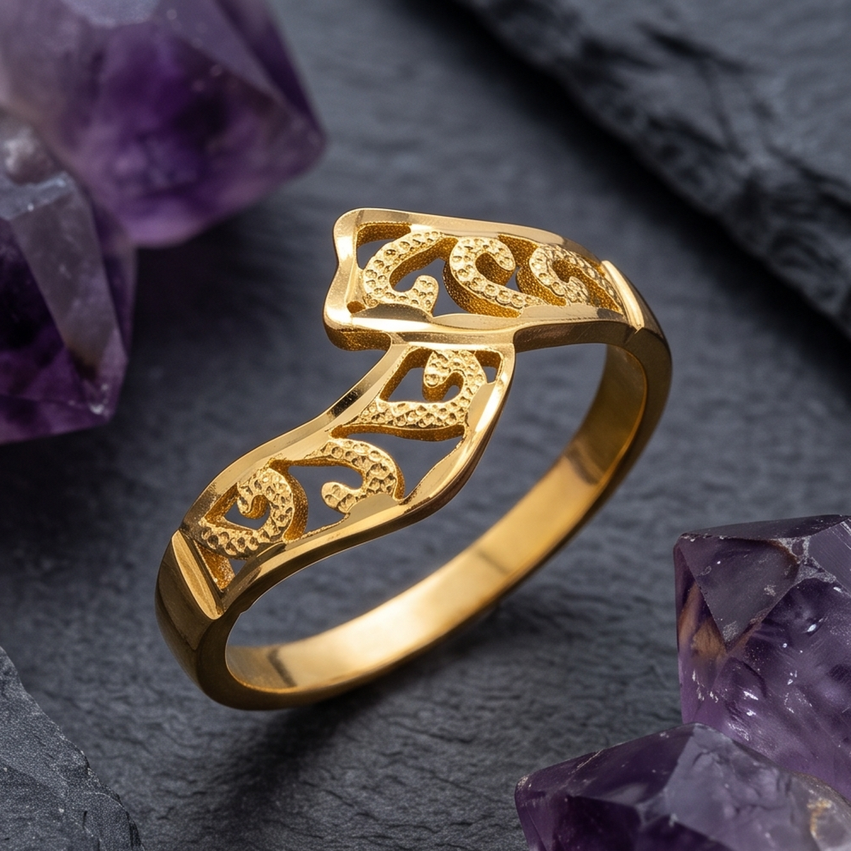 DIVYORO ABSTRACT GOLD RING