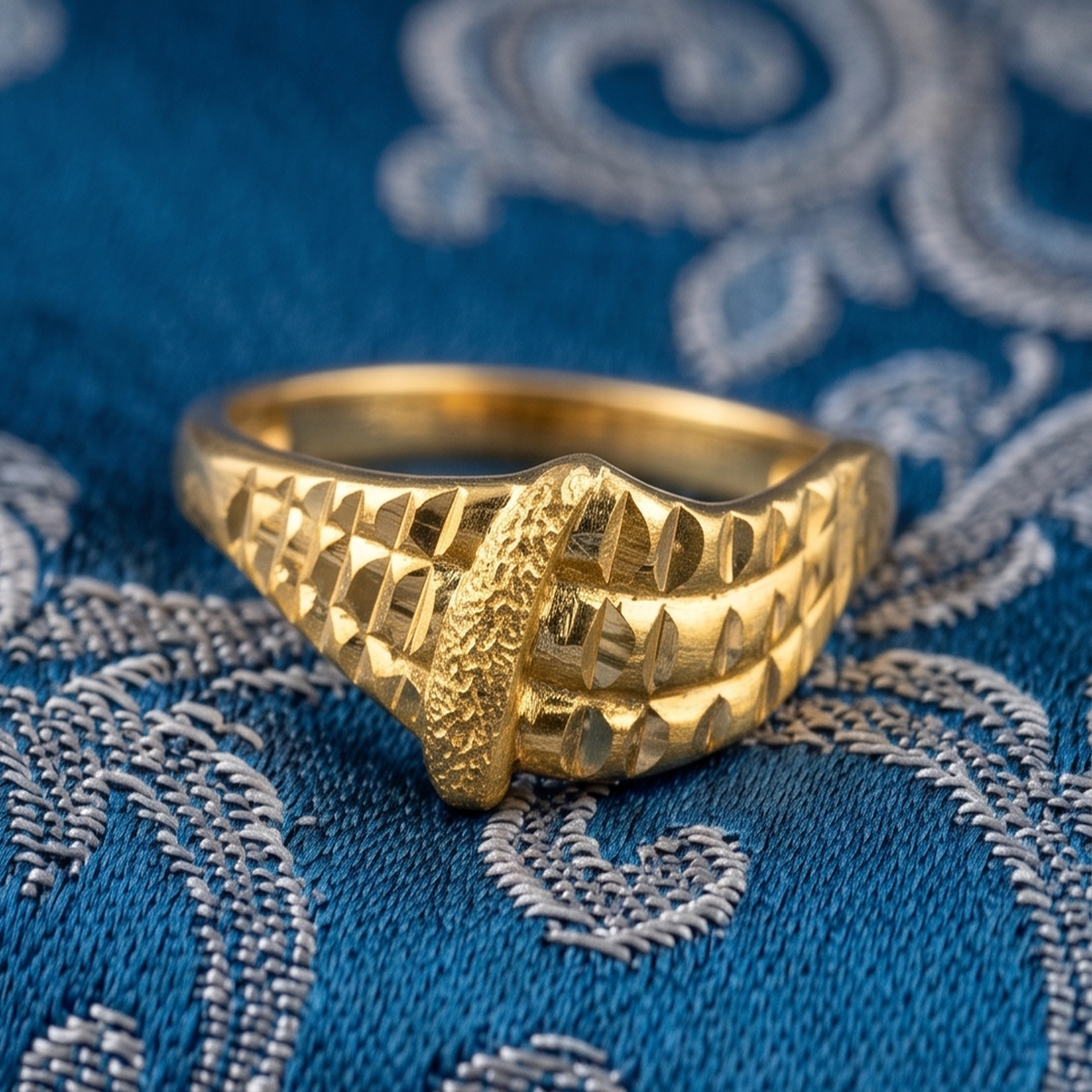 DIVYORO FEMALE TEXTURED PATTERNED BAND