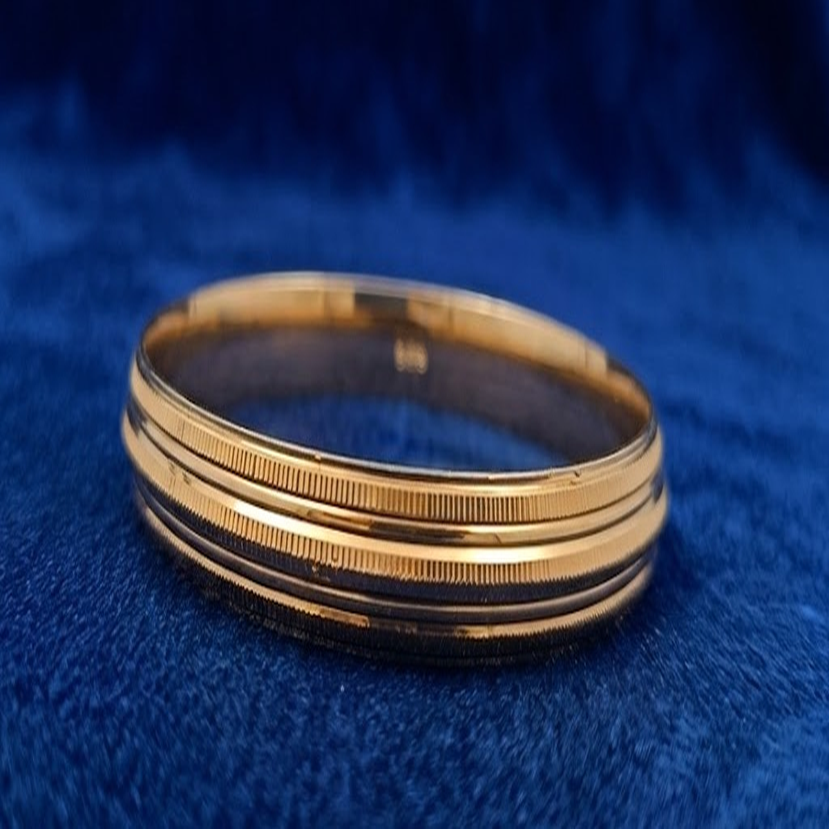 DIVYORO MULTI-LAYERED RIBBED EDGE KADA