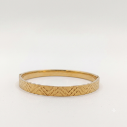 DIVYORO SOPHISTICATED GOLD KADA WITH SUBTLE CHEVRON TEXTURING