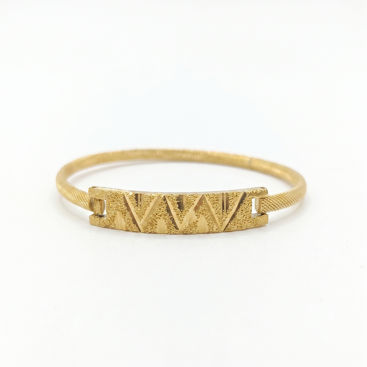 DIVYORO MINIMALIST TEXTURED GOLD KADA WITH GEOMETRIC CENTERPIECE