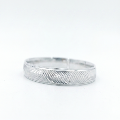 DIVYORO MODERN SPIRAL-ETCHED SILVER-TONE KADA