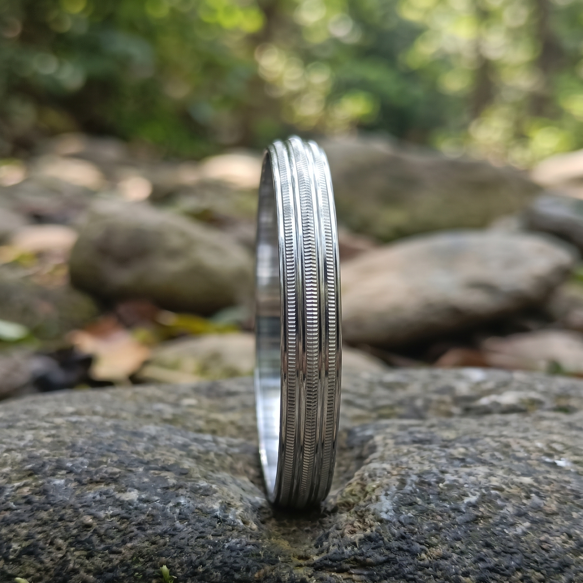 DIVYORO CLASSIC SILVER-TONE TEXTURED BAND KADA