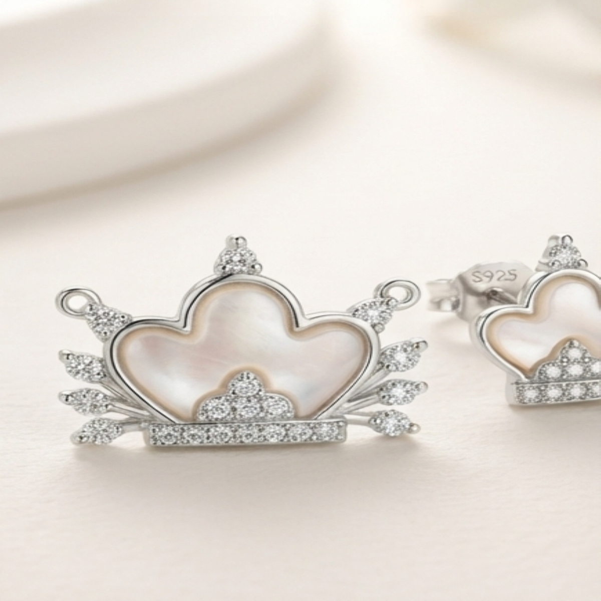 DIVYORO CROWN JEWEL SET