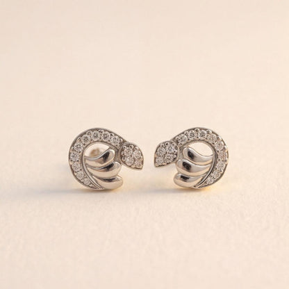 DIVYORO ELEGANCE CURVE EARRING
