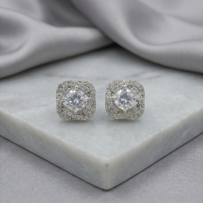 DIVYORO ROYALE CRYSTAL STUDS EARRING