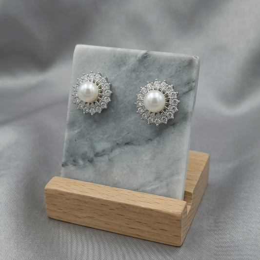 DIVYORO PRECISION SILVER EARRING