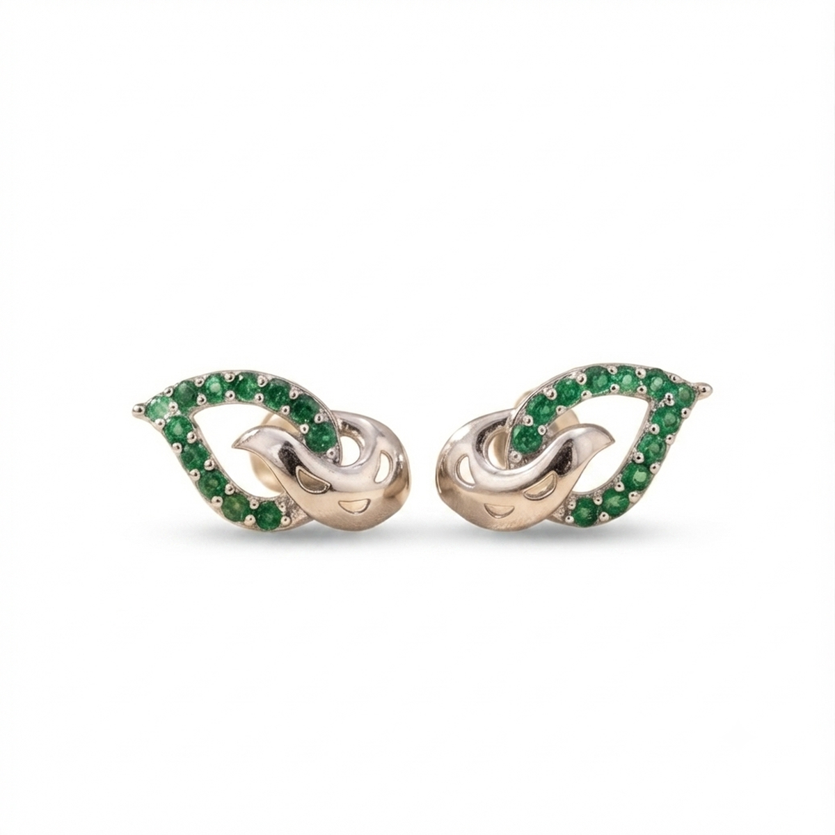 DIVYORO VERDANT LEAF STUDS EARRING