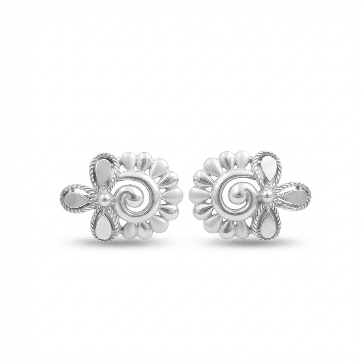 DIVYORO ORNATE SILVER SWIRL EARRING