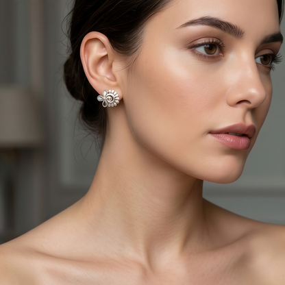 DIVYORO ORNATE SILVER SWIRL EARRING