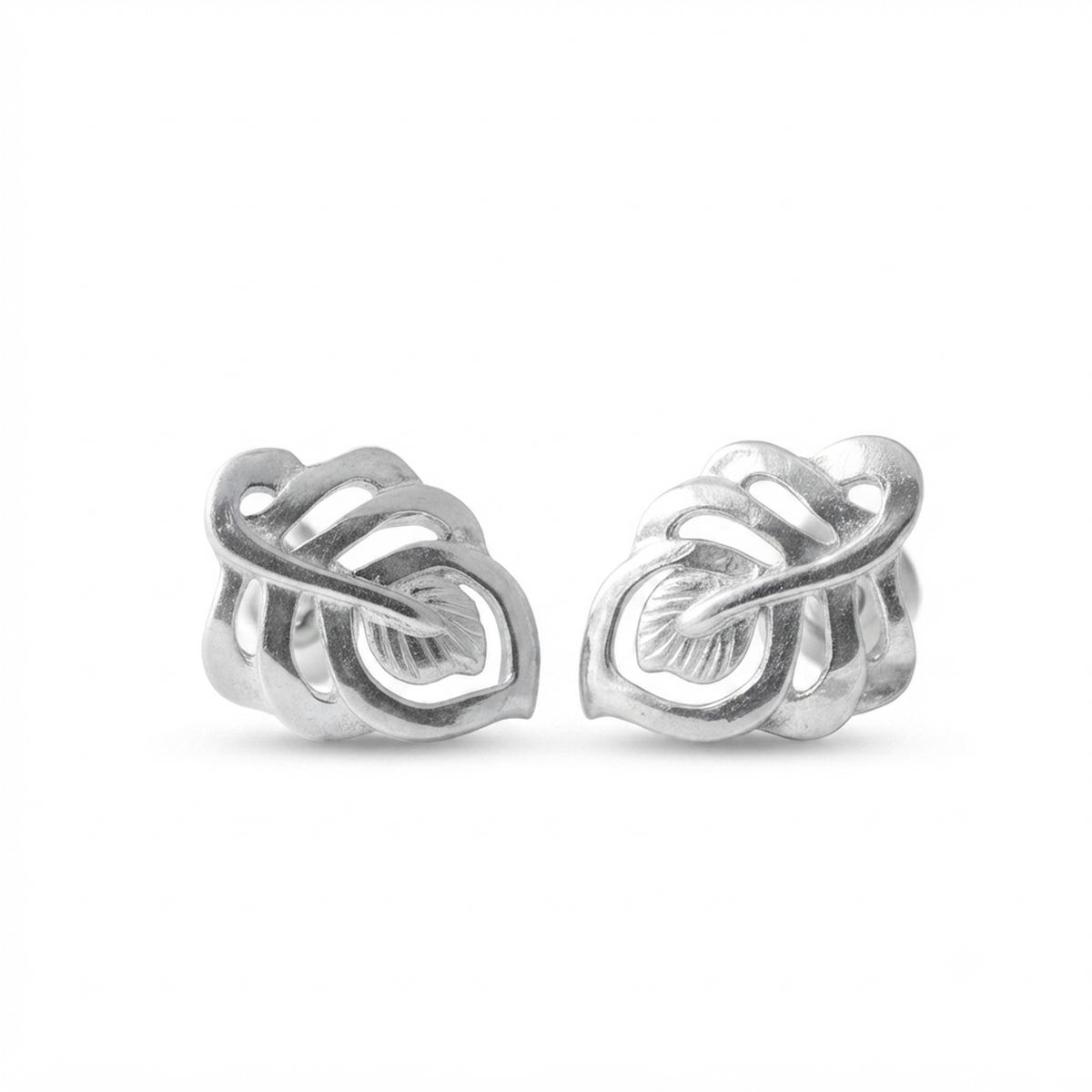 DIVYORO DELICATE LEAFLET STUDS EARRING