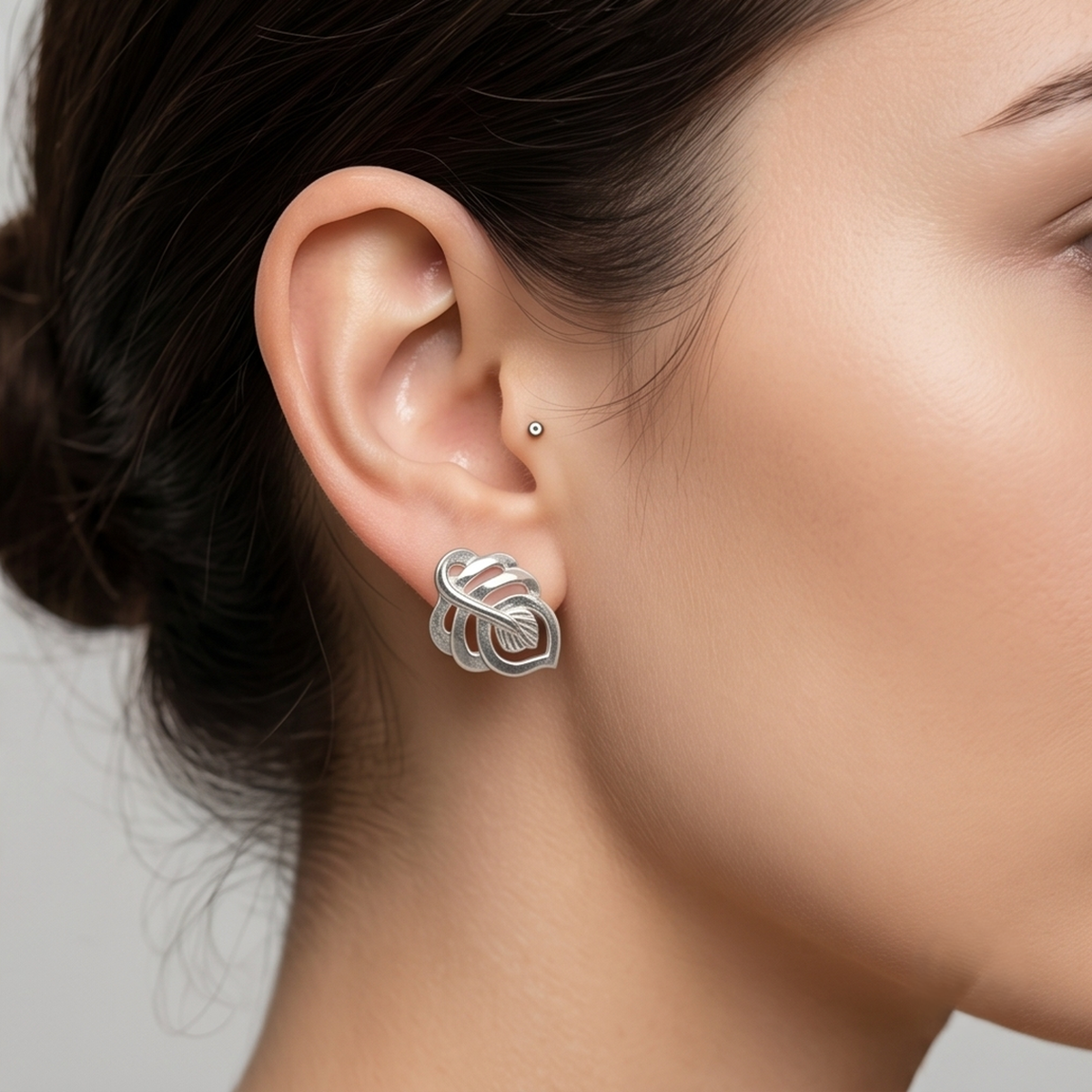 DIVYORO DELICATE LEAFLET STUDS EARRING