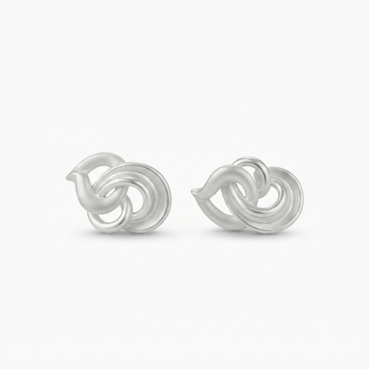DIVYORO GRACEFUL TWIST STUDS EARRING