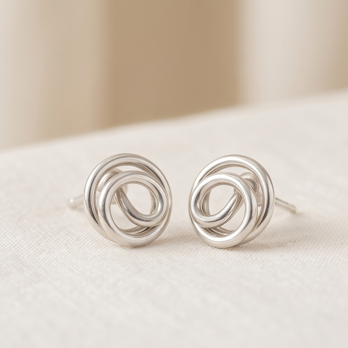 DIVYORO COILED SILVER EARRING