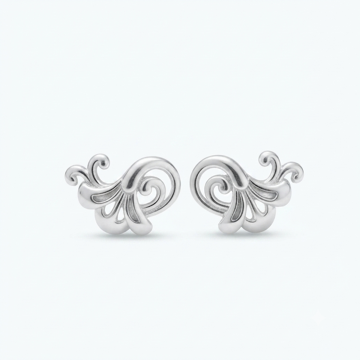 DIVYORO CELESTIAL SILVER PEAKS EARRING