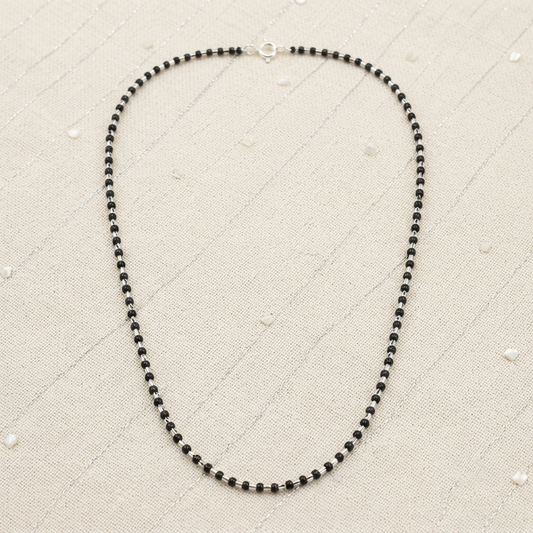 DIVYORO PETITE BLACK BEAD CHAIN