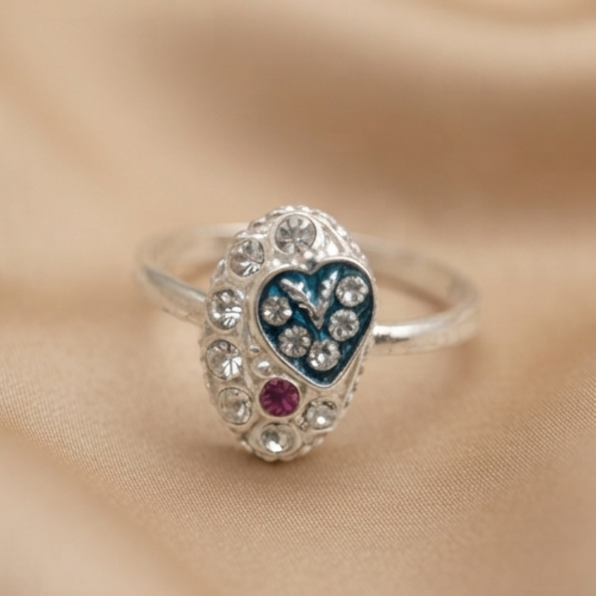 DIVYORO ROYAL BLUE HEART TOE RING