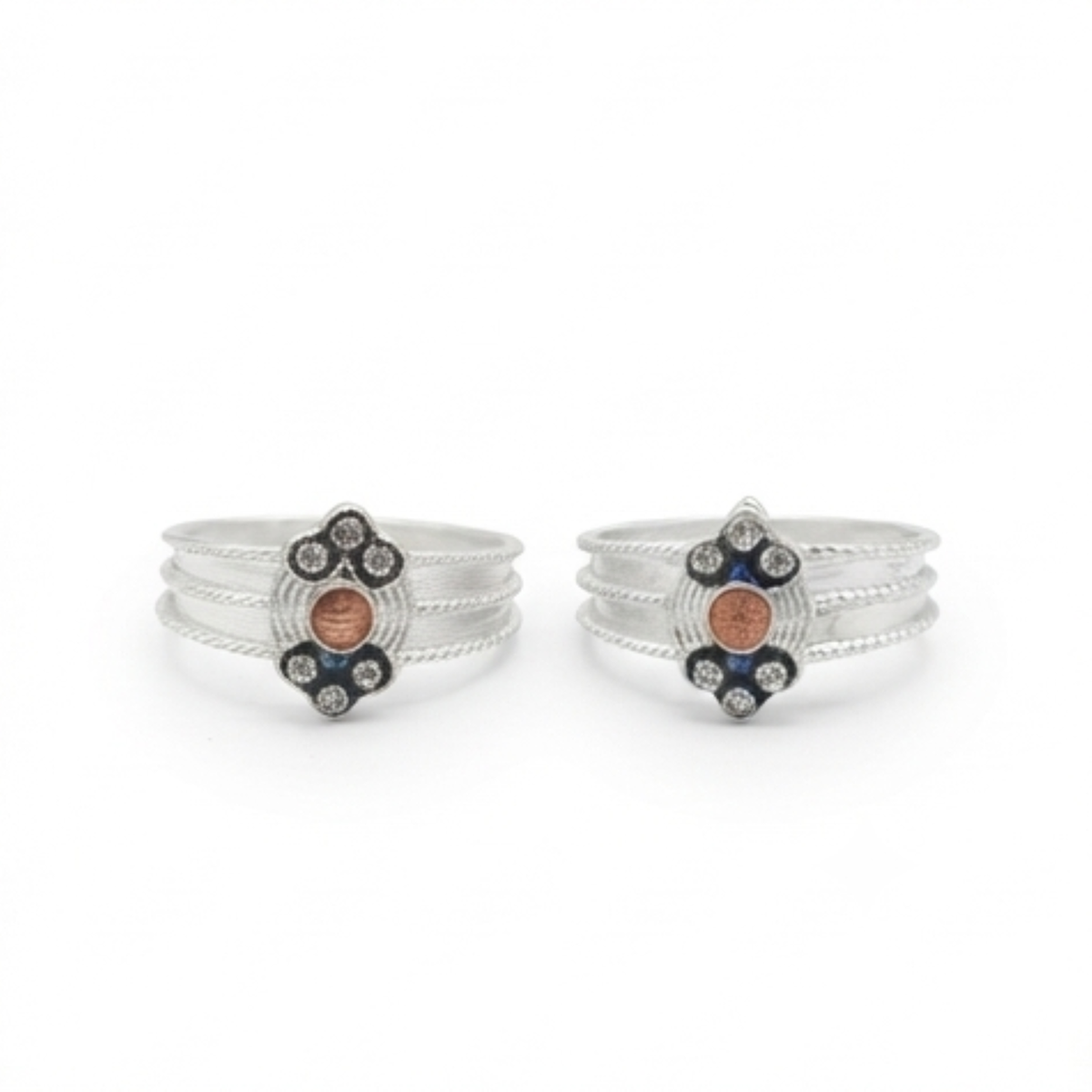 DIVYORO ELEGANT CIRCULAR STONE TOE RING