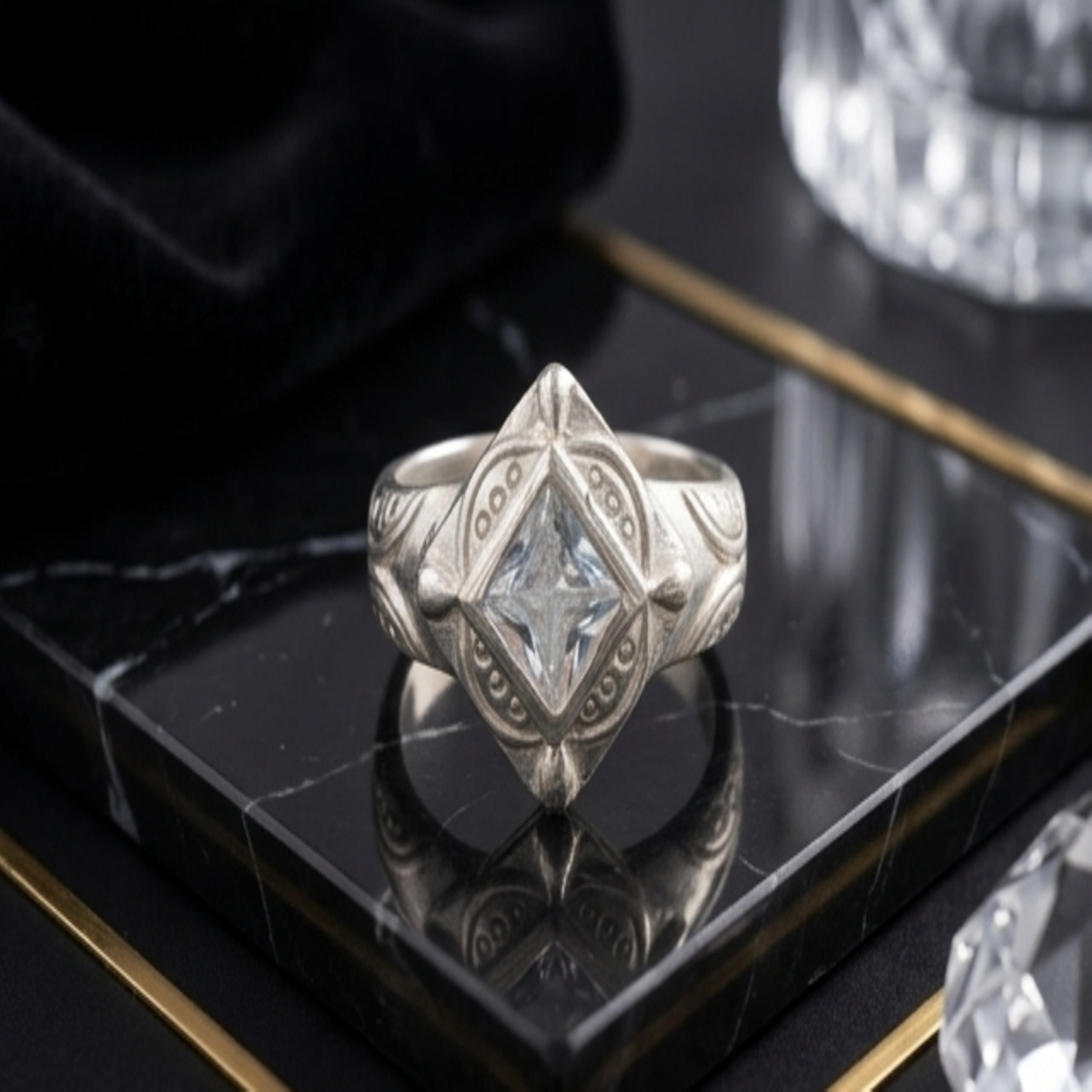 DIVYORO CITRINE TEAR DROP RING
