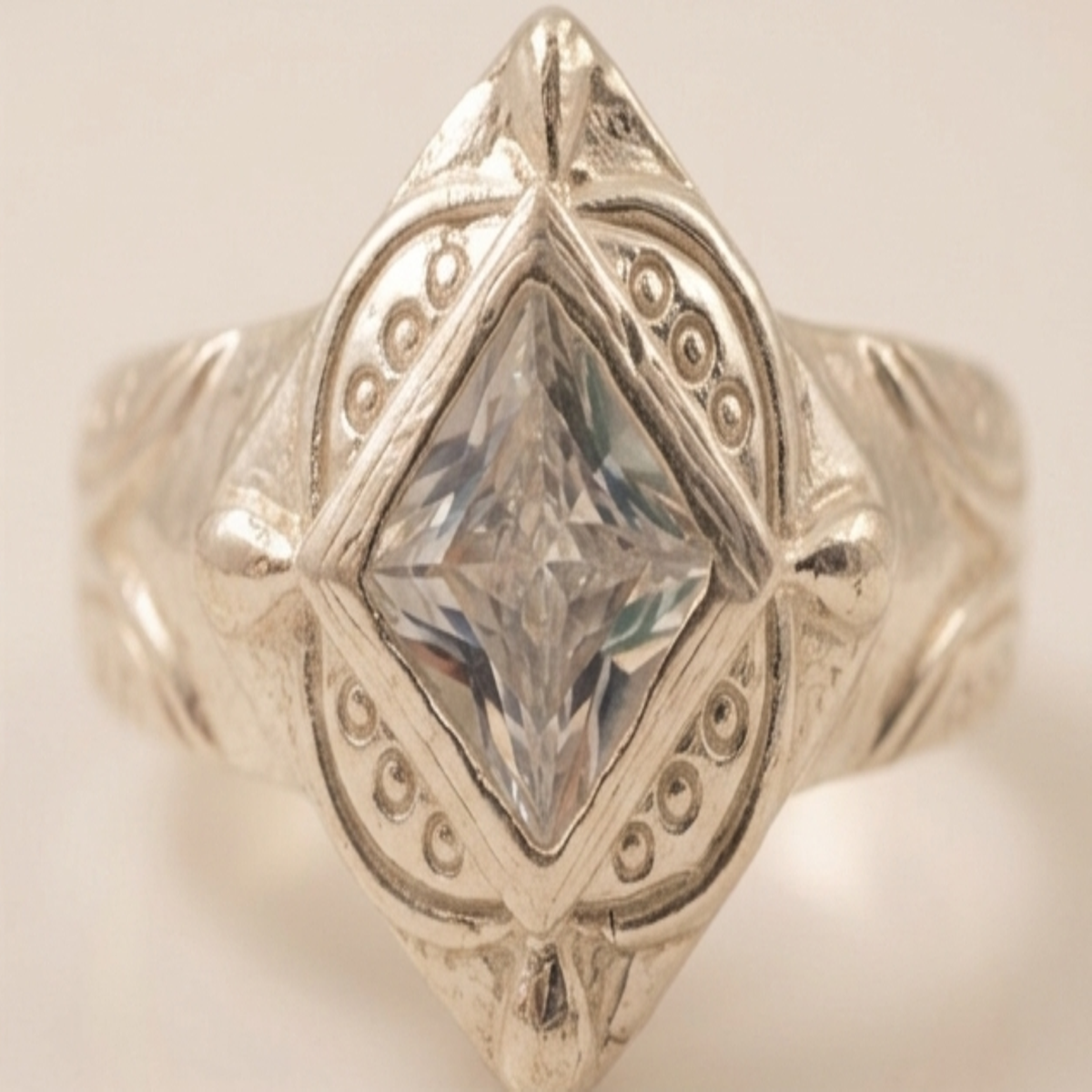 DIVYORO CITRINE TEAR DROP RING