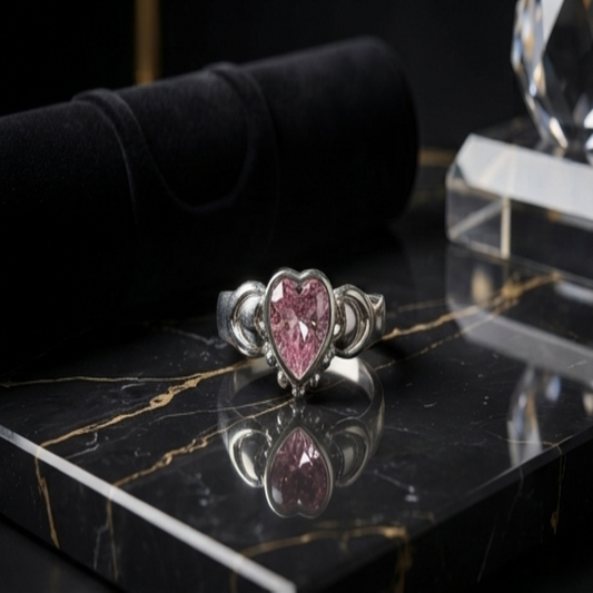DIVYORO CRIMSON BLOOM RING