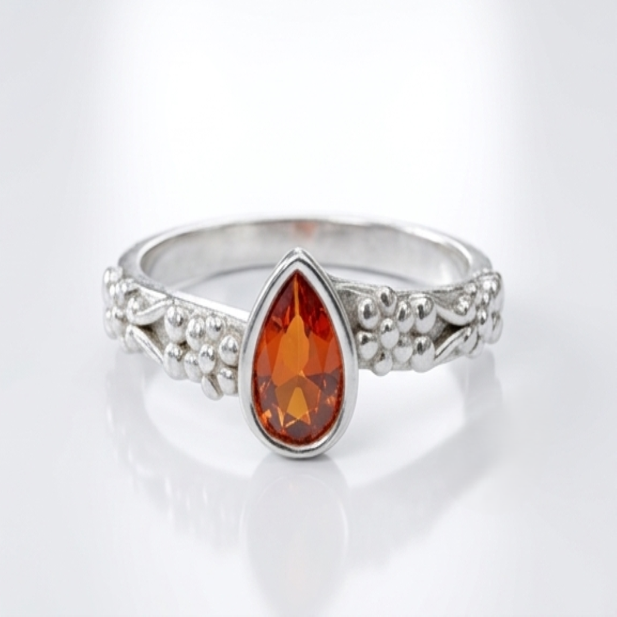 DIVYORO APEX RING
