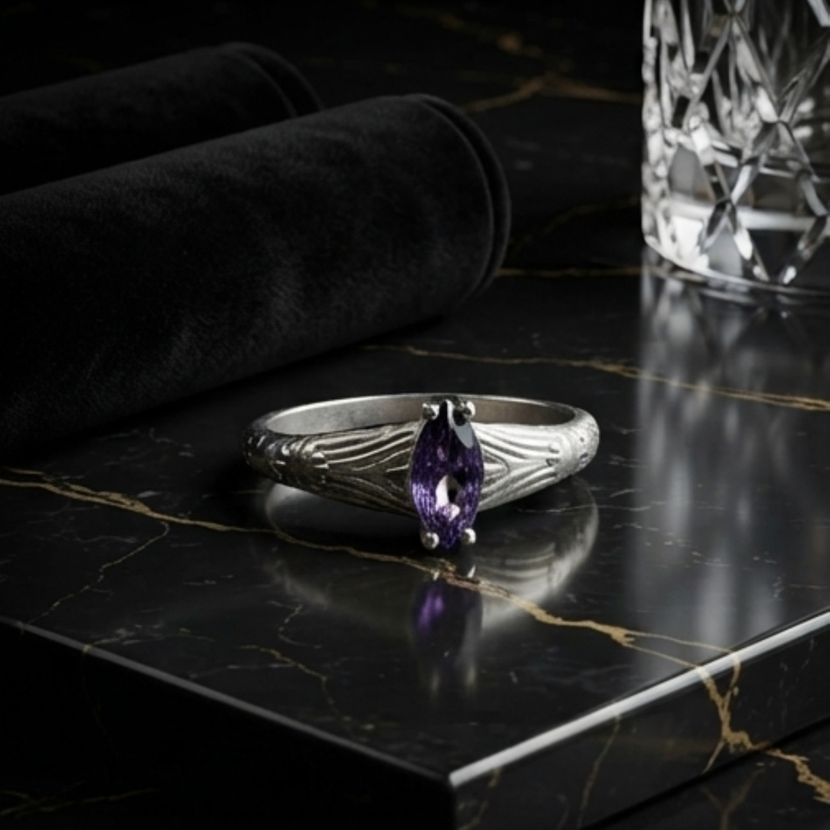 DIVYORO MARQUISE RING