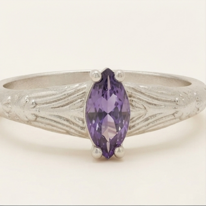 DIVYORO MARQUISE RING