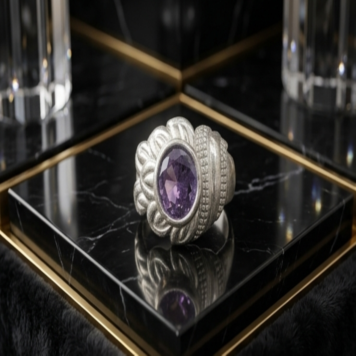 DIVYORO AMETHYST CROWN RING