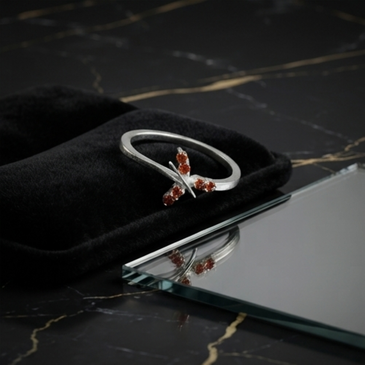 DIVYORO DRAGONFLY RING