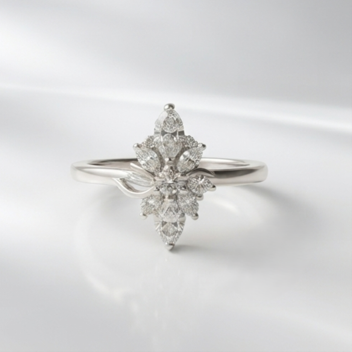 DIVYORO FLORA CLUSTER RING