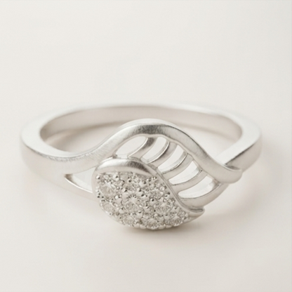 DIVYORO SERENE LEAF RING