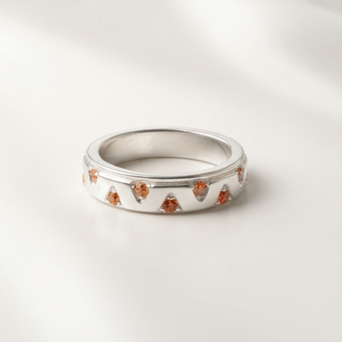 DIVYORO SOLSTICE RING
