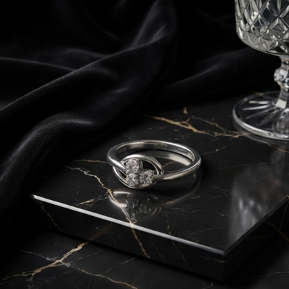 DIVYORO TRINITY CLUSTER RING