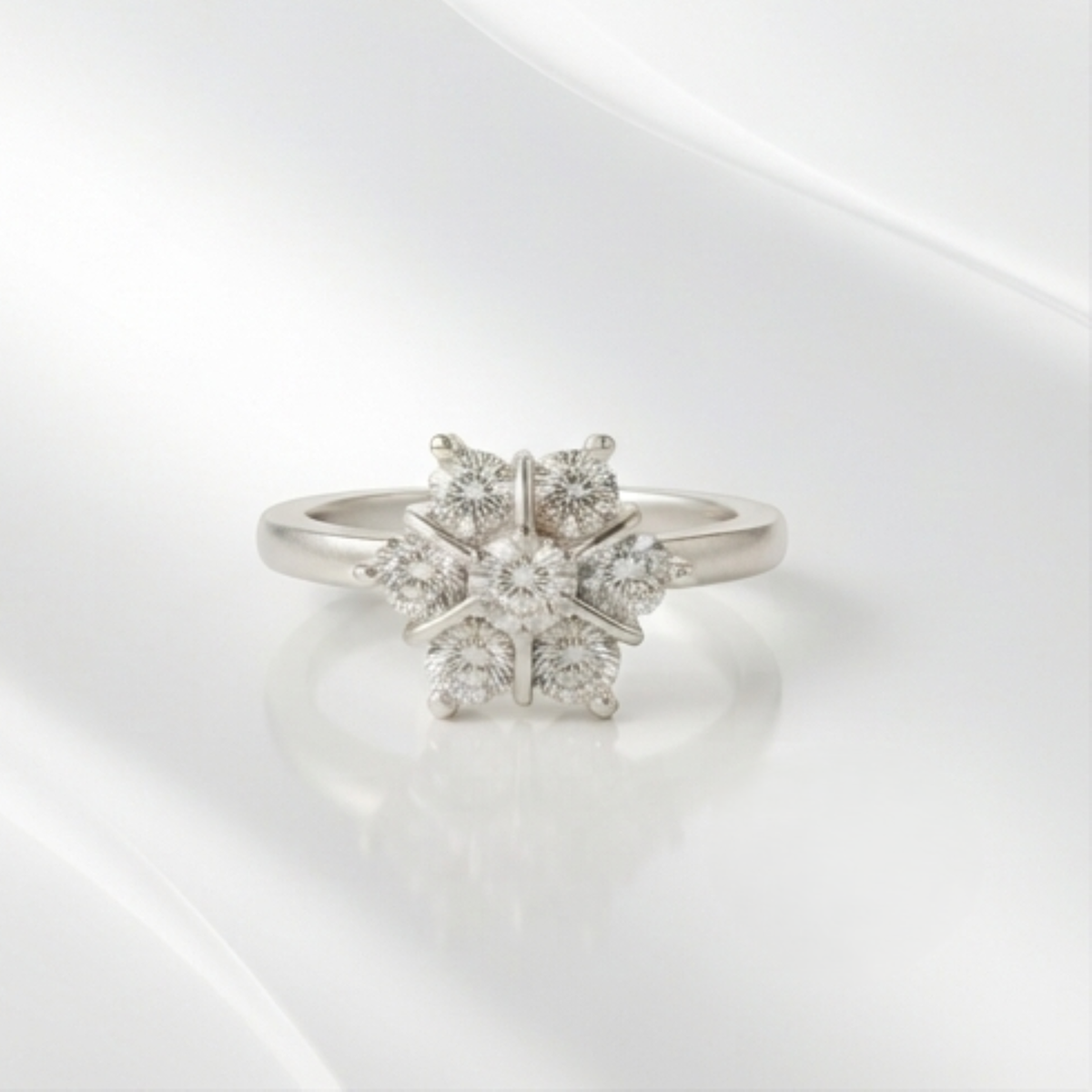 DIVYORO PETAL BLOOM RING