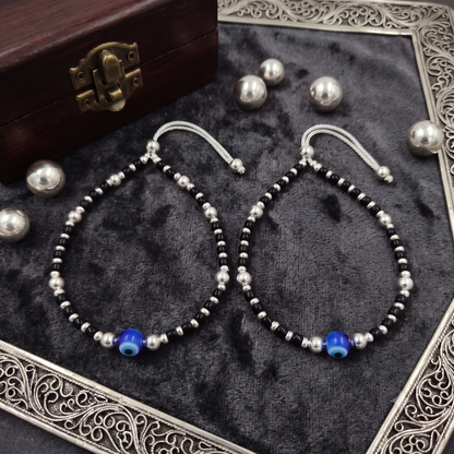 DIVYORO NAZARIYA BLUE EYE SILVER ANKLET