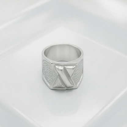 DIVYORO MODERN SYMMETRY RING